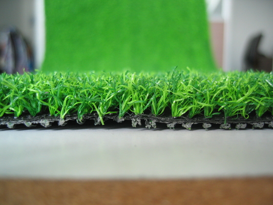 herbe artificielle du golf 4000Dtex de 10mm 10mm, pelouse synthétique verte de gazon de la mesure 5/32 pour la maison